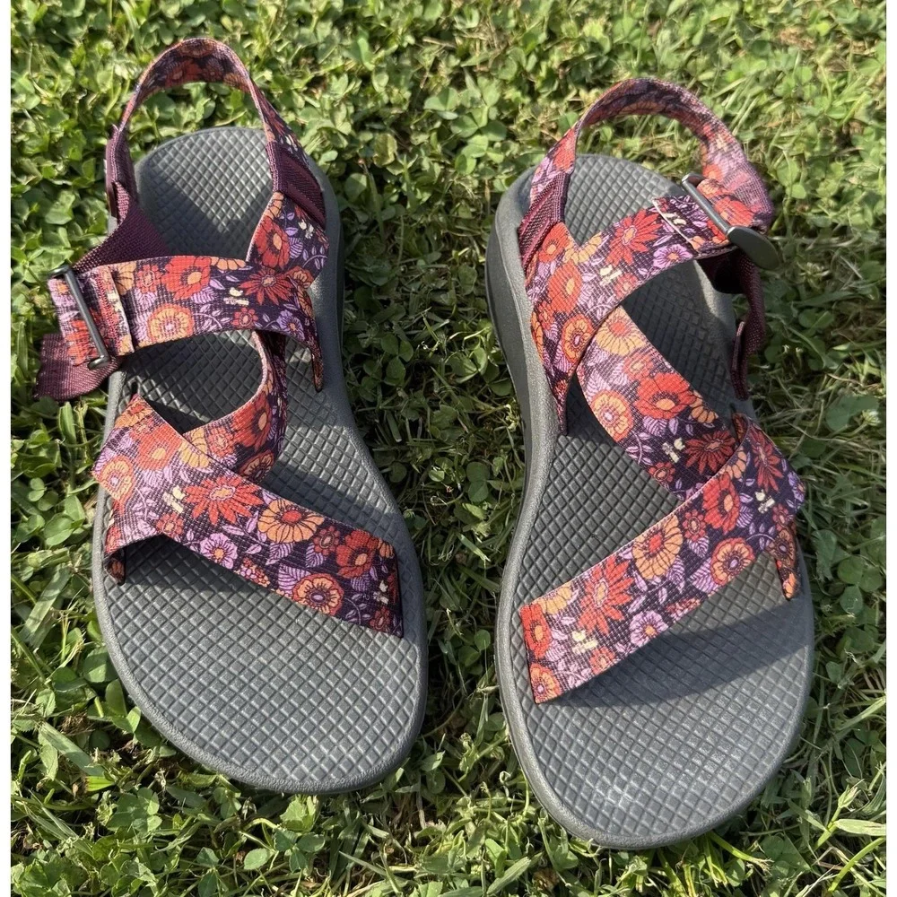 Chaco Cloud Sandals Womens Size 8 Purple Floral Strappy Adjustable Sport Comfort - Picture 3 of 8